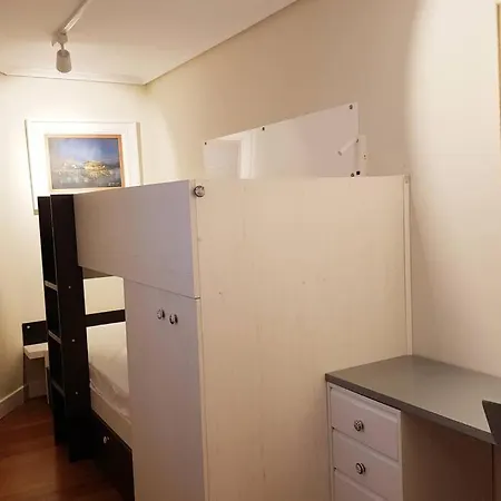 Coqueto Apartamento Con Vistas Al Mar Y Puerto De 카스트로우르디알레스