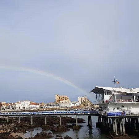 Coqueto Apartamento Con Vistas Al Mar Y Puerto De 아파트